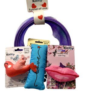 KitNip Kitty Cat LOVE Interactive Catnip Lips Plush Bird Lot of 4 Toys New